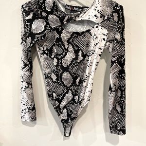 Polly & Esther snake skin body suit NWOT